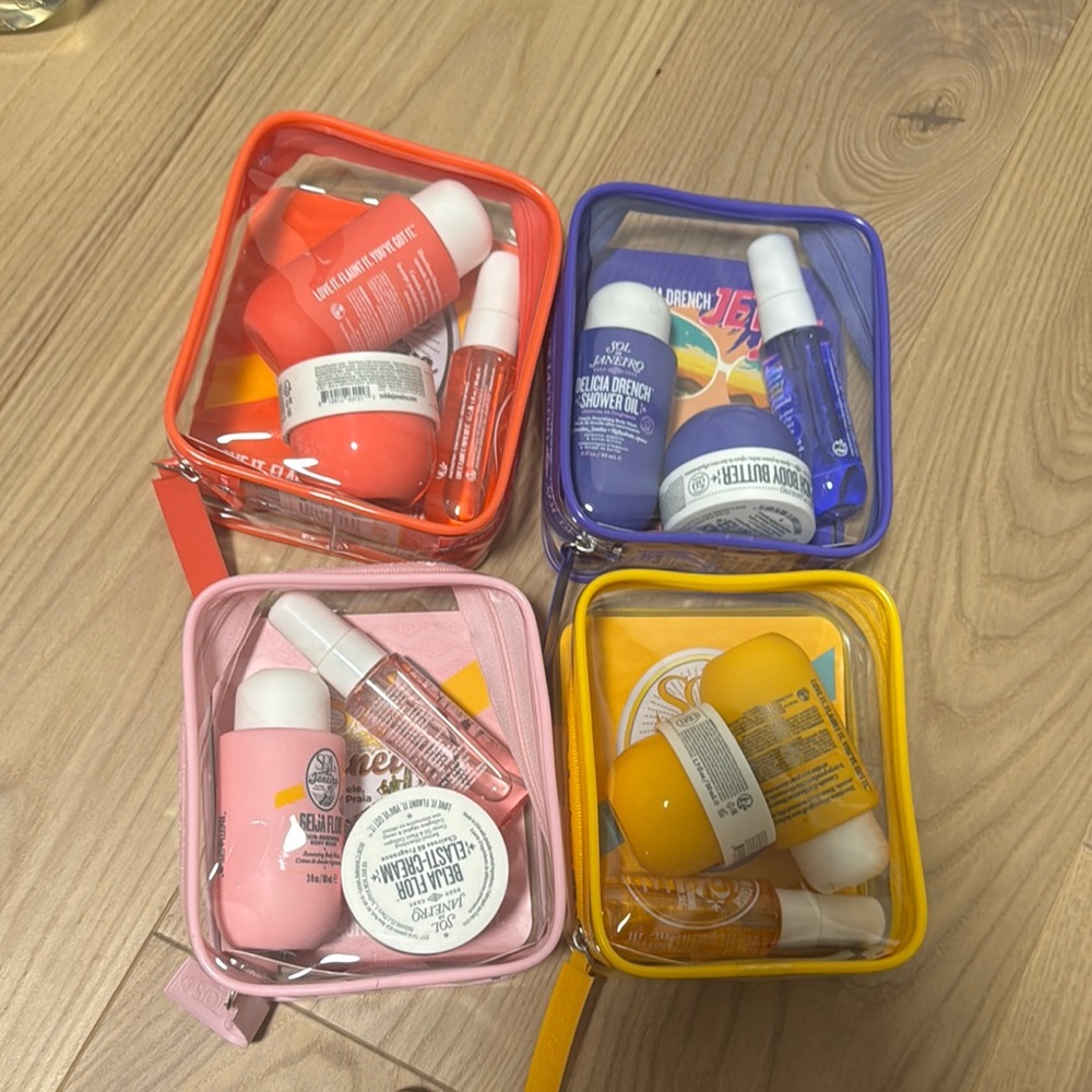 Sol de Janeiro Bath Essentials Red and Purple